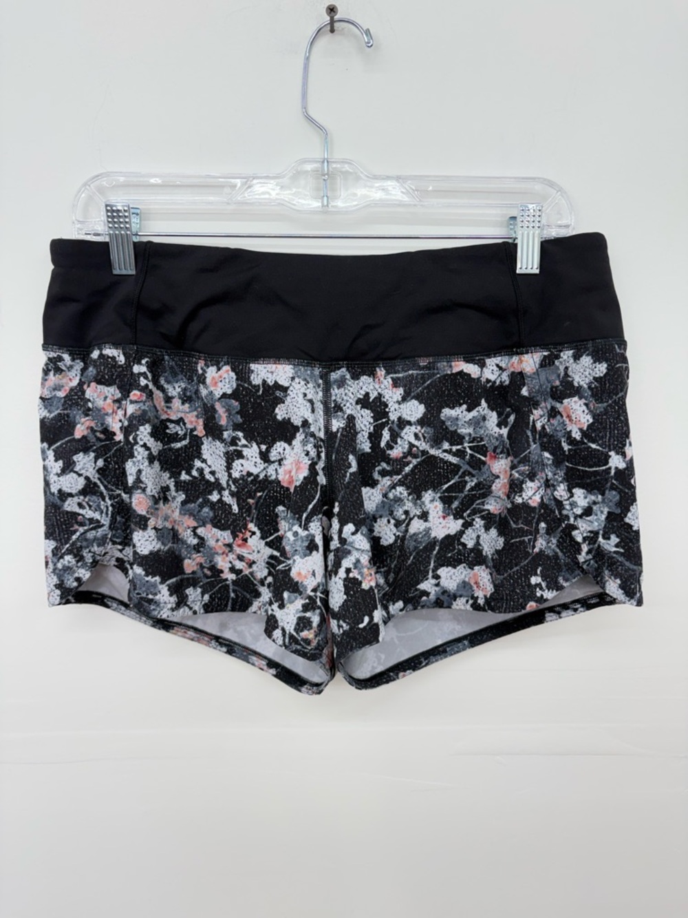 lululemon athletica Black Floral Print Athletic Shorts H15